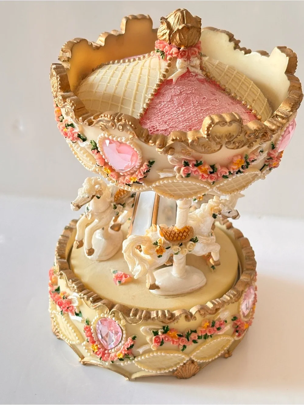 Very lovely Musical Carousel - Picture 3 of 8